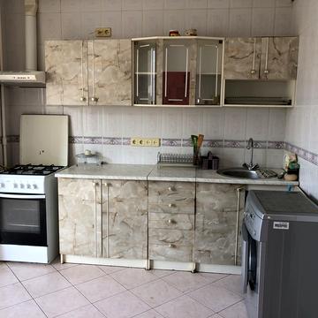 Бориса Гмирі вул., 15