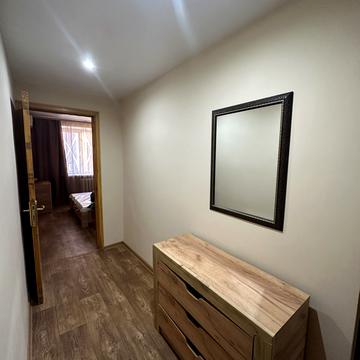 Михайла Грушевського вул. (Карла Лібкнехта), 17