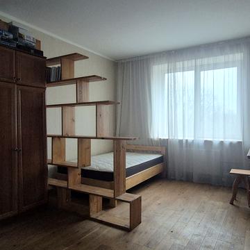 Паркова вул., 12