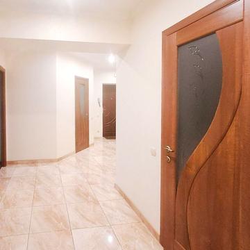 Тролейбусна вул., 30