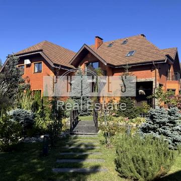 Олексіївська вул.