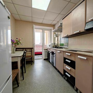 Євгена Чикаленка вул., 68а