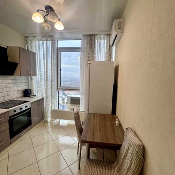 Болгарська вул., 87