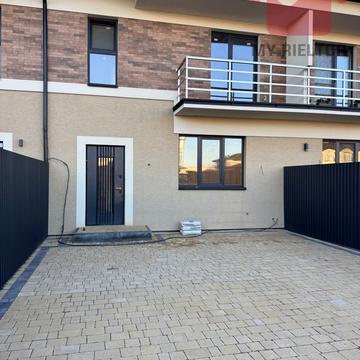 Центральна, 45