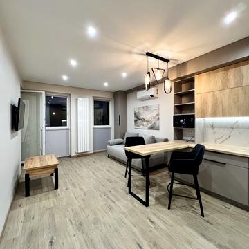 Пасічна вул., 84а