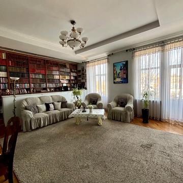 Зелена вул., 50