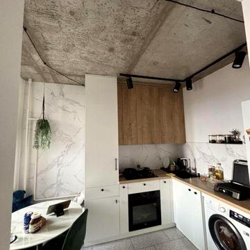 Бишівська вул., 14;14А