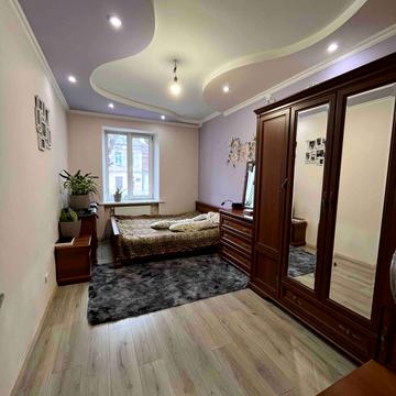 Головна вул., 104