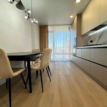 Юліана Пелеша вул., 3