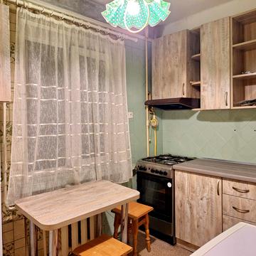 Леся Курбаса просп., 9-Ж