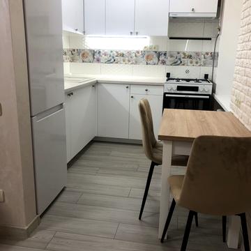 Соборності просп. (Воззєднання), 24