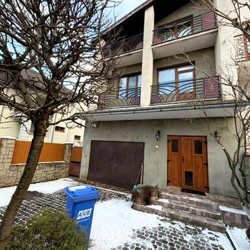 Минайська вул., 16-Д