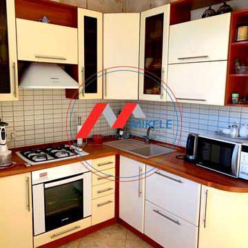 Сімферопольська вул., 9