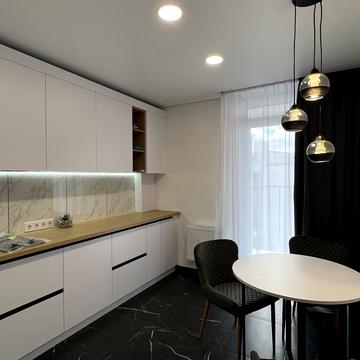 Келецька вул., (Будинок 4)