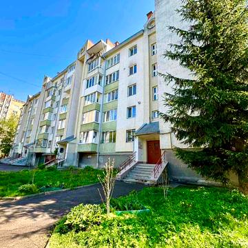 Івана Величковського вул., 24