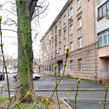 Запорізька вул., 30