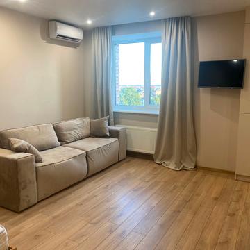 Івана Франка вул., 57