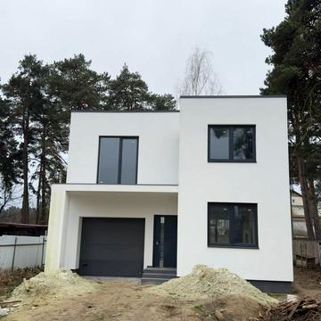 Хвойна вул., 8