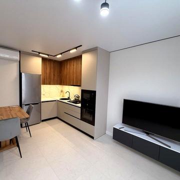 Володимира Навроцького вул., 37