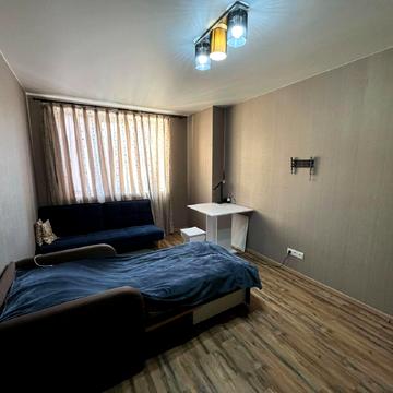 Миру вул., 40