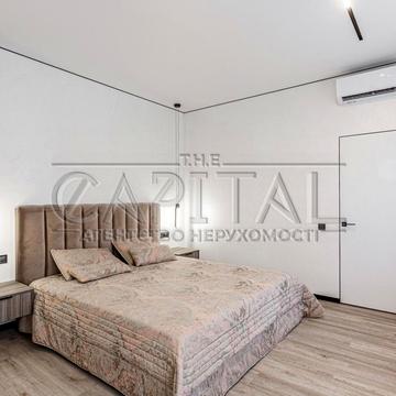 Привітна, 32