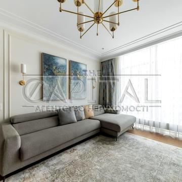 Саперне Поле вул., 5