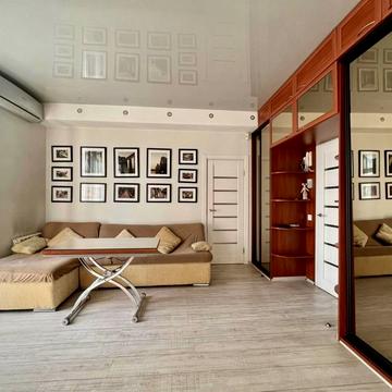 Антоновича вул. (Горького), 169