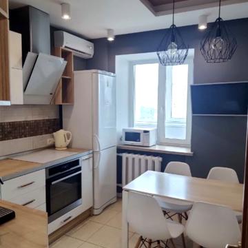 Борщагівська вул., 145