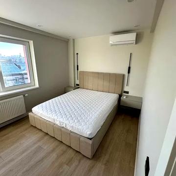 Кирилівська вул. (Фрунзе), 111