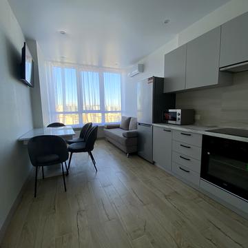 Кадетський Гай вул., 8