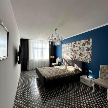 Микільсько-Слобідська вул., 10