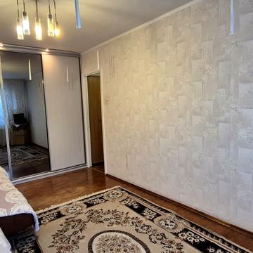 Голосіївський просп. (40-річчя Жовтня), 11