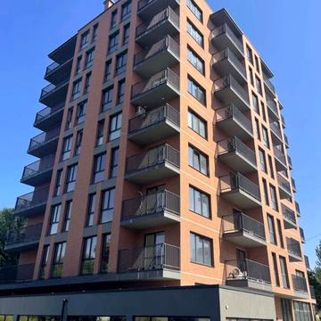 Леоніда Перфецького вул., (Будинок 1)