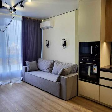 Причальна вул., 10