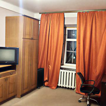 Мрії вул. (Академіка Туполєва), 3