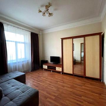 Тараса Шевченка бульв., 58