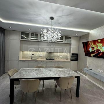 Полтавська вул.