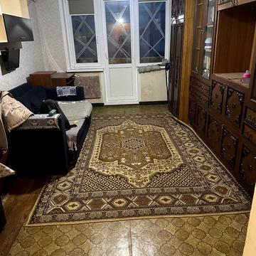 Рєпіна вул., 72