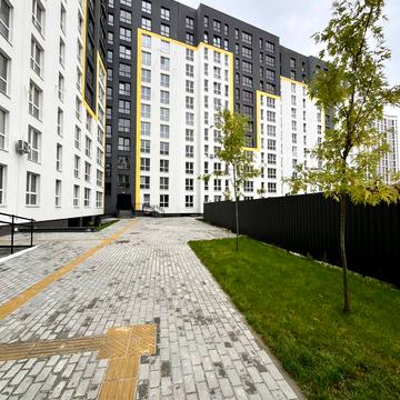 Залізнична вул., 7П