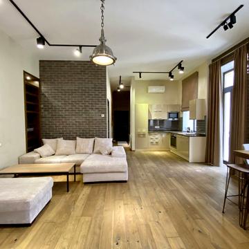 Антоновича вул. (Горького), 24