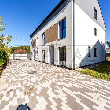 Абрикосовий пров.