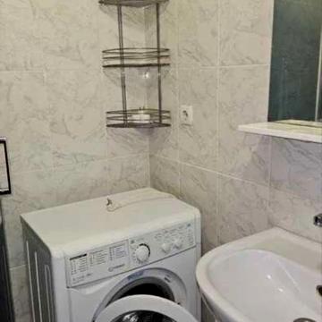 Гната Юри вул., 6