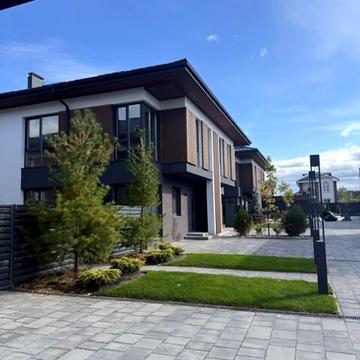 Полтавська вул., 34