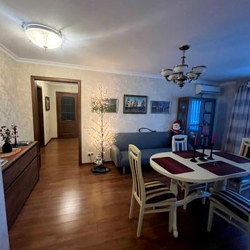 Проскурівська вул., 16