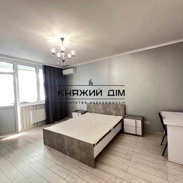 Юлії Здановської вул. (Ломоносова), 48