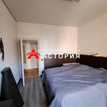 Фанатська вул., 9