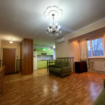 Тургенєва вул., 24