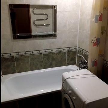 Металургів просп., 21