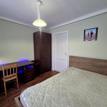 Донецька вул., 35