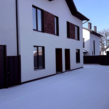 Щаслива вул., 18